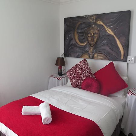 Hotel Bread&Barrel Palazzo Blouberg Bloubergstrand Exterior foto