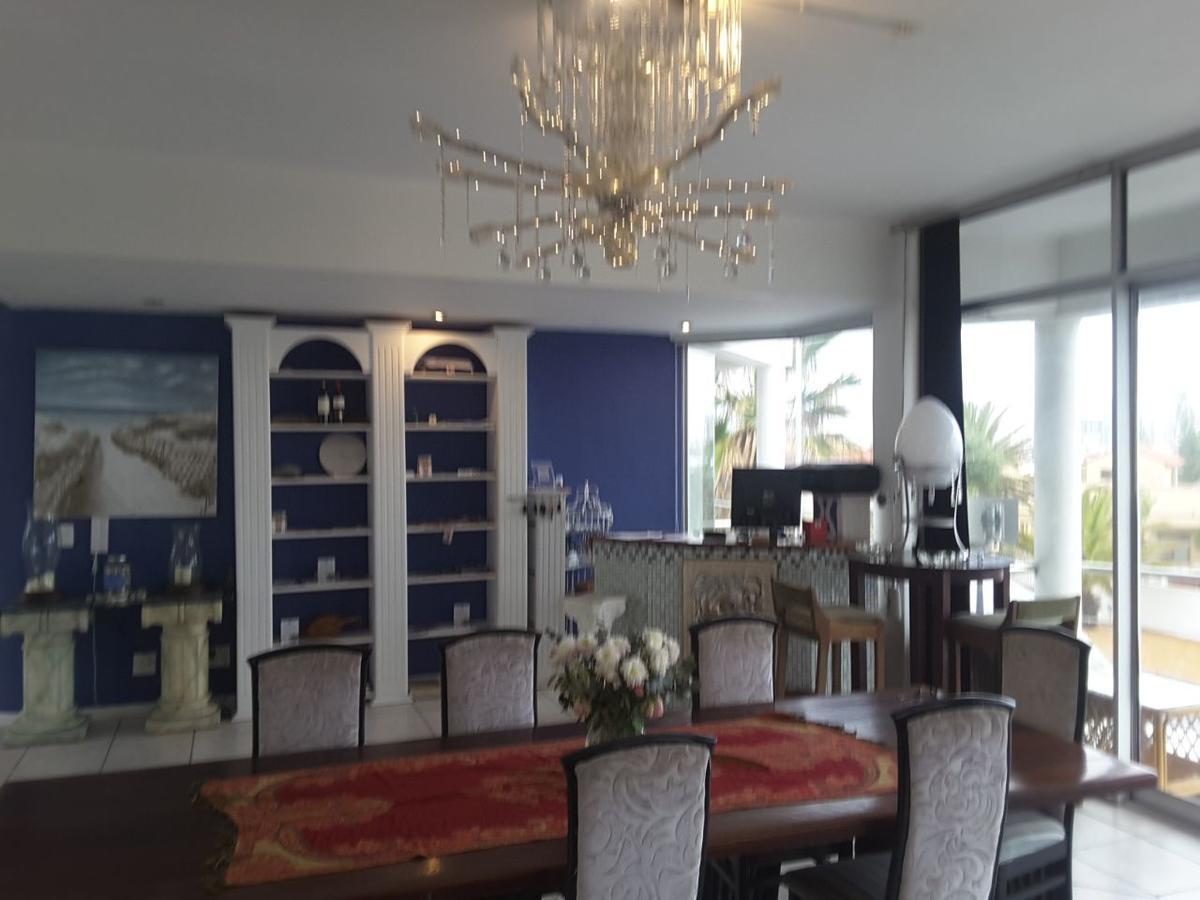 Hotel Bread&Barrel Palazzo Blouberg Bloubergstrand Exterior foto